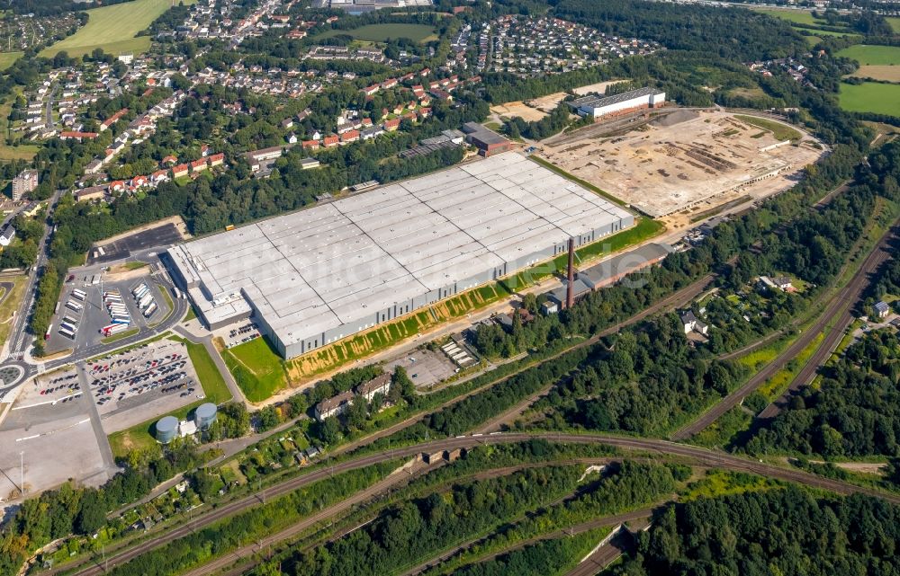 Bochum von oben - Baustelle zum Neubau von Produktions- und Logistik- Hallen am OPEL Werk II und III in Langendreer in Bochum im Bundesland Nordrhein-Westfalen