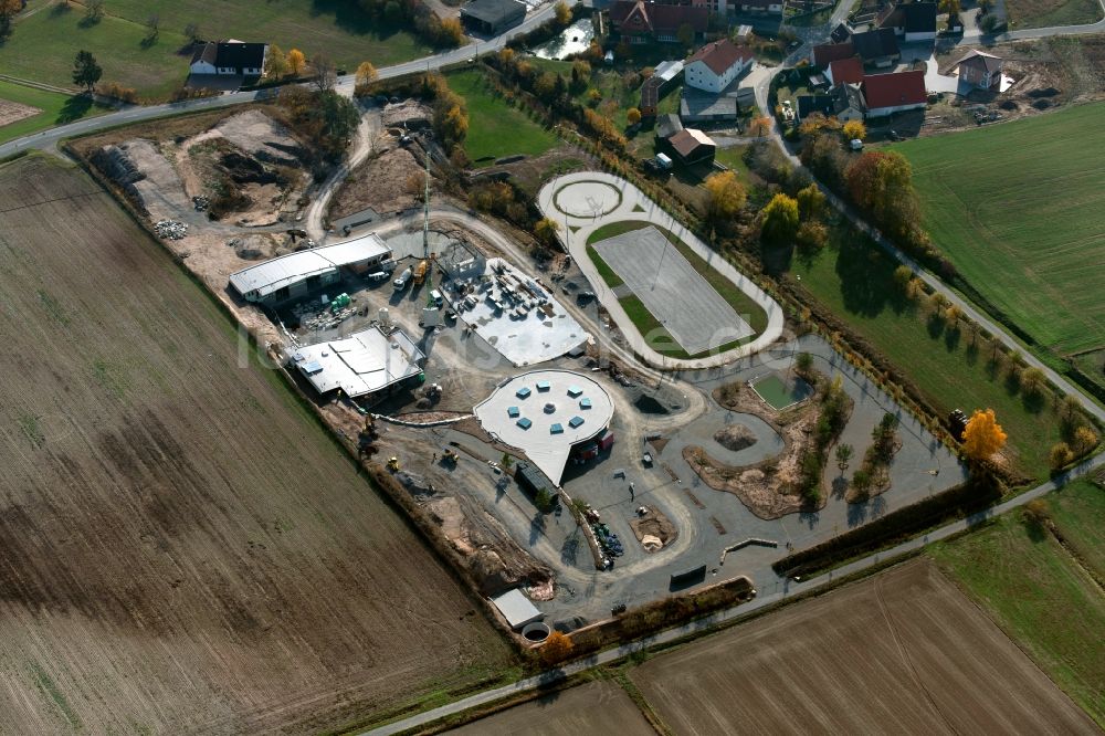 Eckersbach aus der Vogelperspektive: Baustelle zum Neubau eines Reitstall - Reiterhof in Eckersbach im Bundesland Bayern, Deutschland