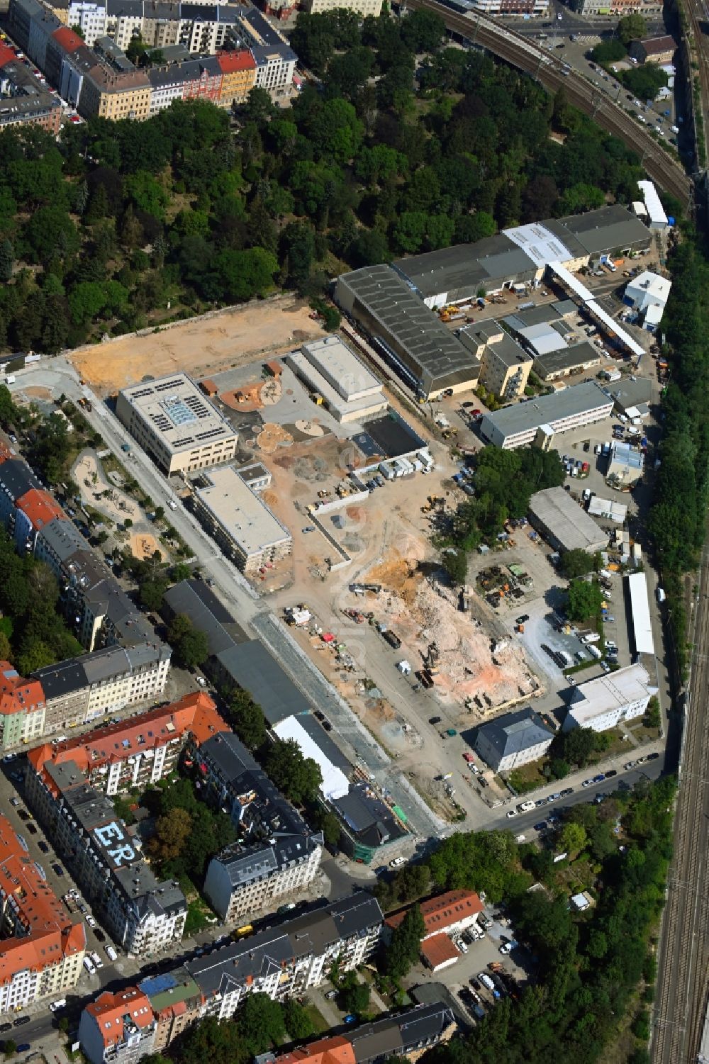 Dresden aus der Vogelperspektive: Baustelle zum Neubau Schul- Gebäude und der Kita Drewag-Areal in Dresden im Bundesland Sachsen, Deutschland