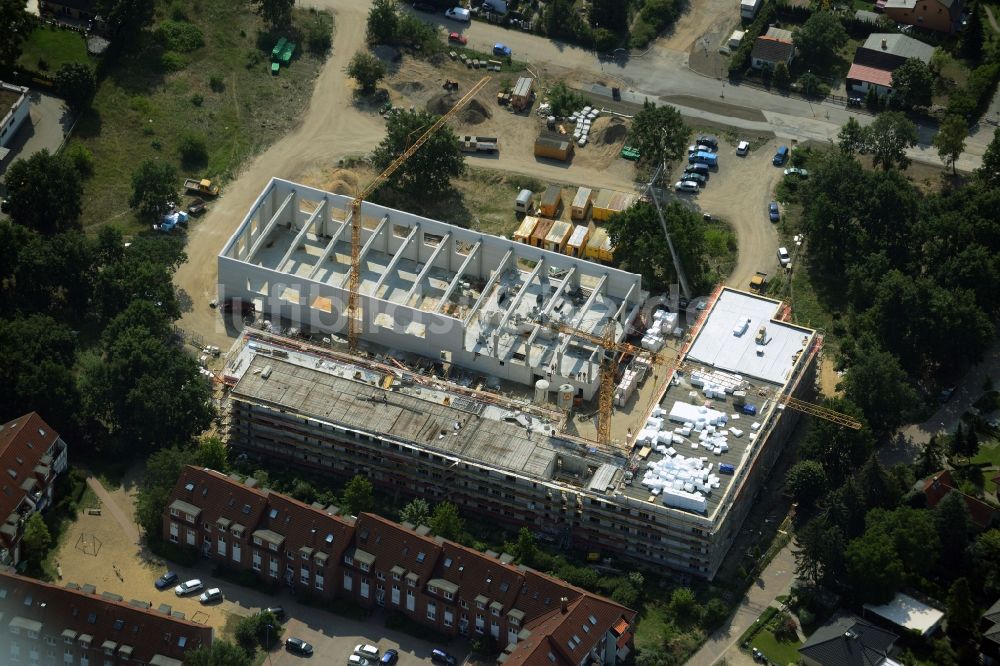 Luftaufnahme Oranienburg - Baustelle zum Neubau einer Schule in Oranienburg im Bundesland Brandenburg