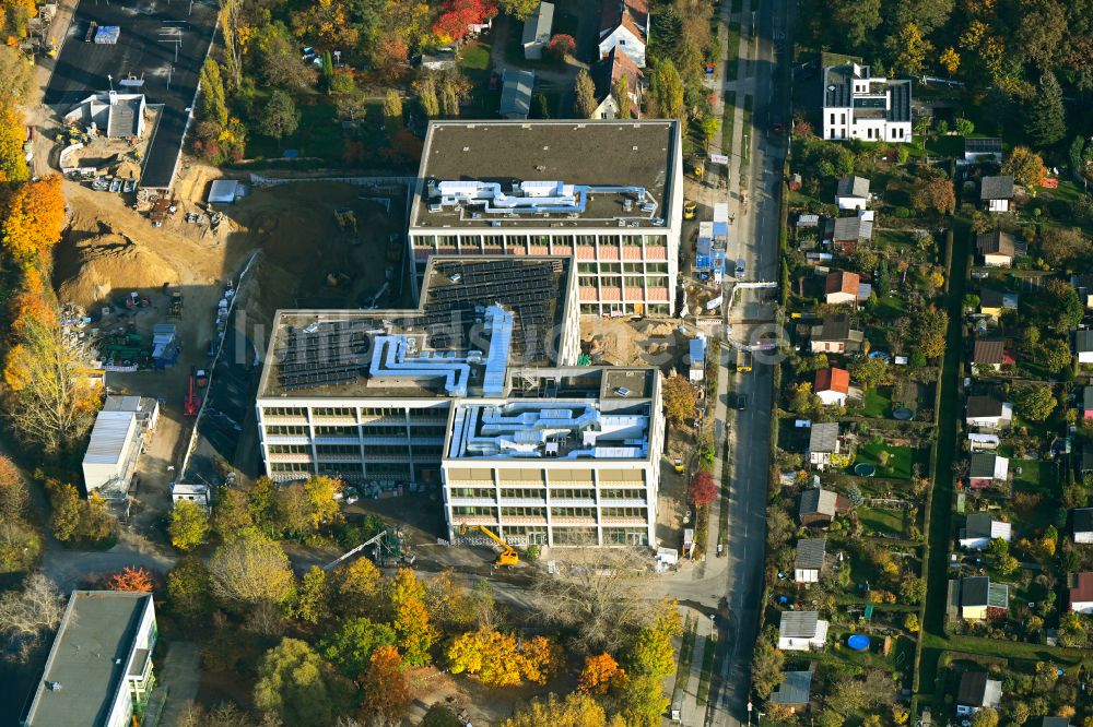 Luftbild Berlin - Baustelle zum Neubau des Schulgebaudes Elsenschule in Berlin, Deutschland