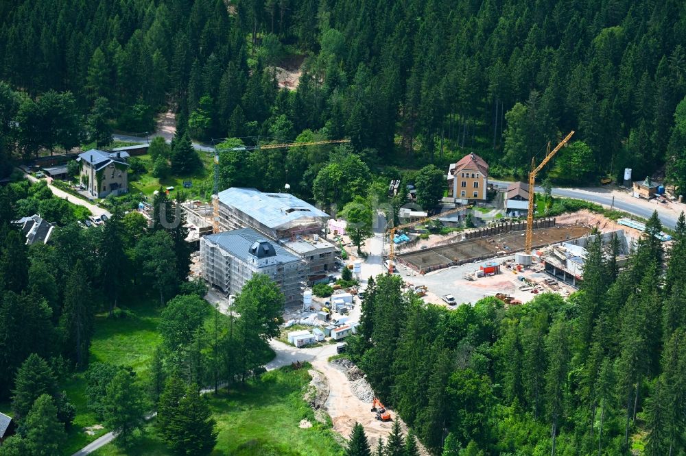 Luftbild Bad Reiboldsgrün - Baustelle zum Neubau des Schulgebäudes Forstschule in Bad Reiboldsgrün im Bundesland Sachsen, Deutschland