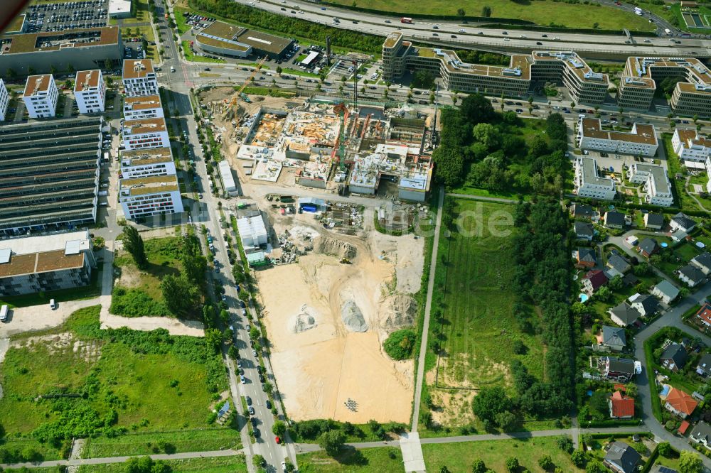 Berlin aus der Vogelperspektive: Baustelle zum Neubau des Schulgebäudes einer Gemeinschaftsschule in Berlin, Deutschland