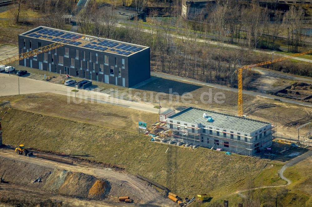 Luftaufnahme Bochum - Baustelle zum Neubau des Schulgebäudes am Gerard-Mortier-Platz in Bochum im Bundesland Nordrhein-Westfalen, Deutschland