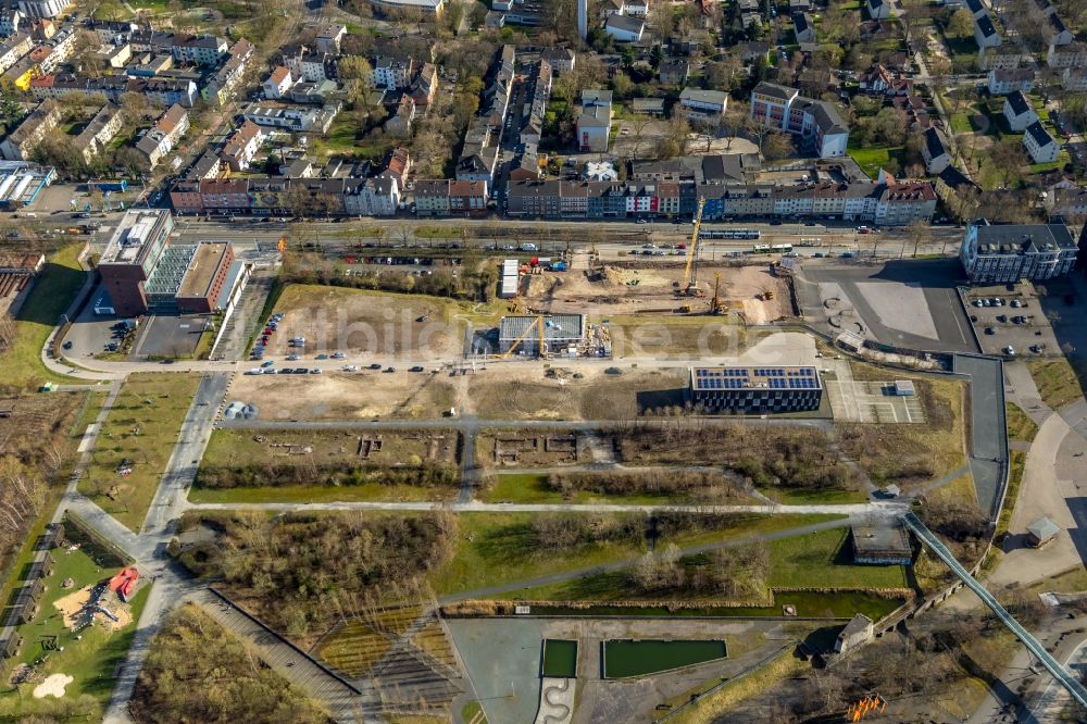 Bochum aus der Vogelperspektive: Baustelle zum Neubau des Schulgebäudes am Gerard-Mortier-Platz in Bochum im Bundesland Nordrhein-Westfalen, Deutschland