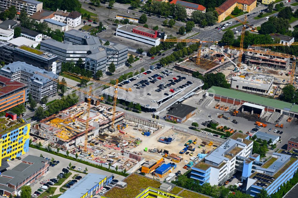 München aus der Vogelperspektive: Baustelle zum Neubau des Schulgebäudes Gmunder Straße - Aidenbachstraße in München im Bundesland Bayern, Deutschland