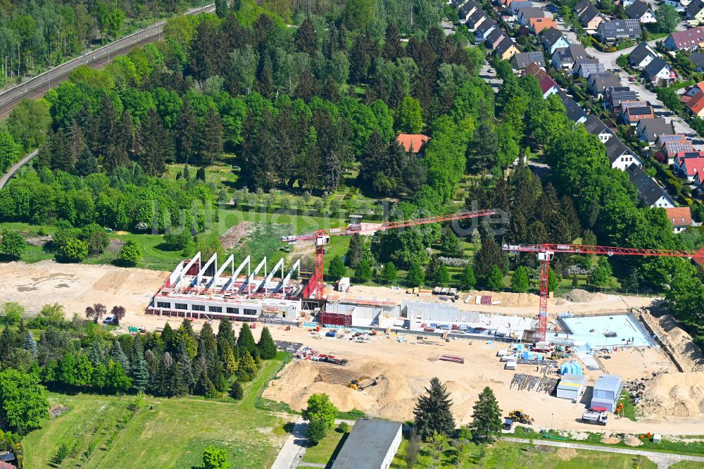 Luftaufnahme Panketal - Baustelle zum Neubau des Schulgebäudes einer Grundschule in Panketal im Bundesland Brandenburg, Deutschland