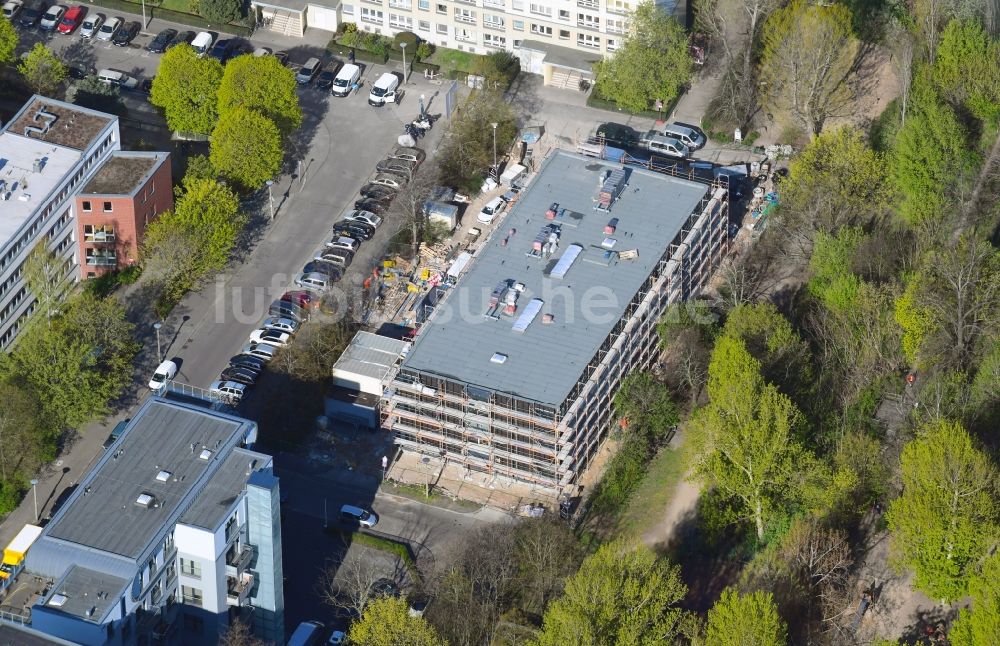 Luftbild Berlin - Baustelle zum Neubau des Schulgebäudes der Helene-Haeusler-Schule in Berlin, Deutschland