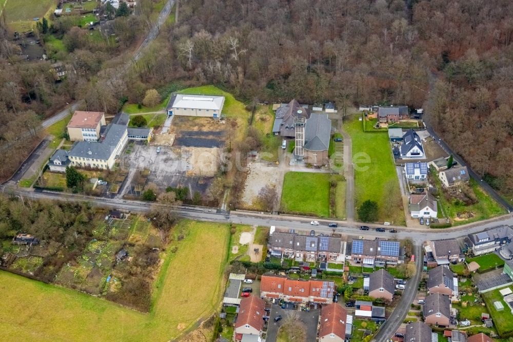 Luftbild Bergkamen - Baustelle zum Neubau des Schulgebäudes der Jahnschule auf dem Gelände der ehemaligen Burgschule in Bergkamen im Bundesland Nordrhein-Westfalen, Deutschland