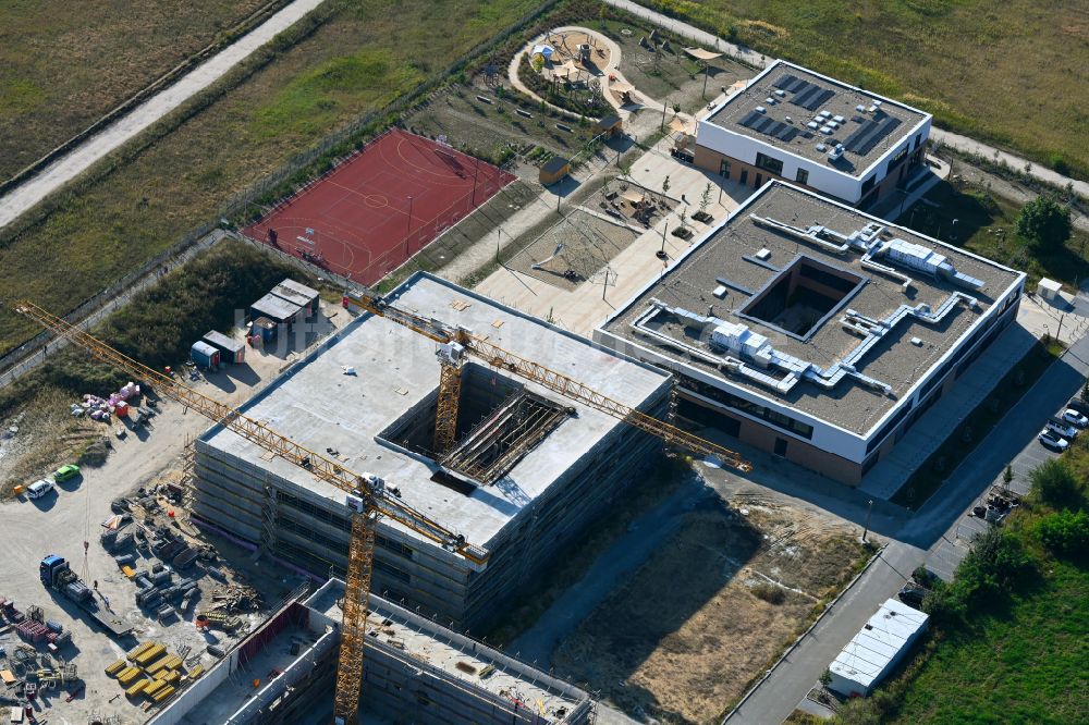 Werder (Havel) aus der Vogelperspektive: Baustelle zum Neubau des Schulgebäudes an der Klaistower Straße - Elisabethstraße in Werder (Havel) im Bundesland Brandenburg, Deutschland