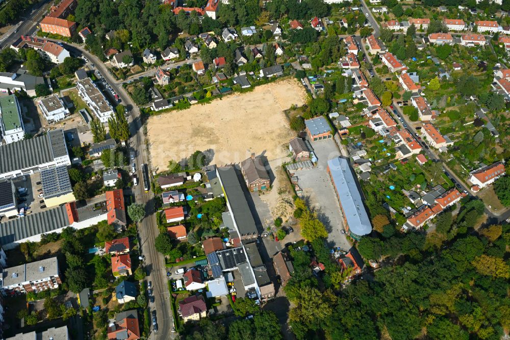 Luftaufnahme Berlin - Baustelle zum Neubau des Schulgebäudes im Ortsteil Köpenick in Berlin, Deutschland