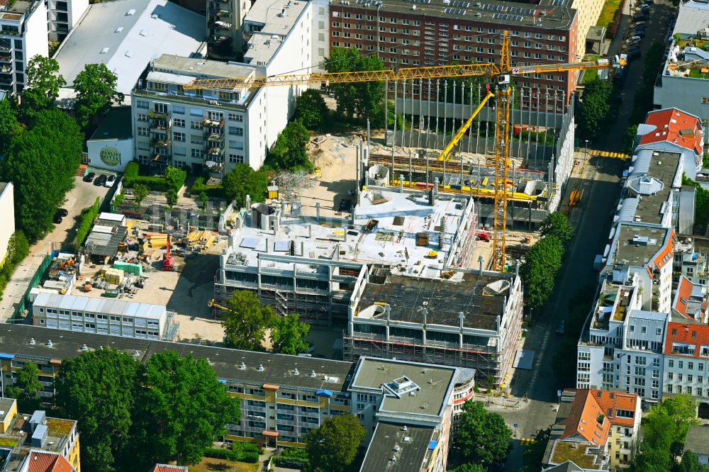 Luftbild Berlin - Baustelle zum Neubau des Schulgebäudes im Ortsteil Mitte in Berlin, Deutschland