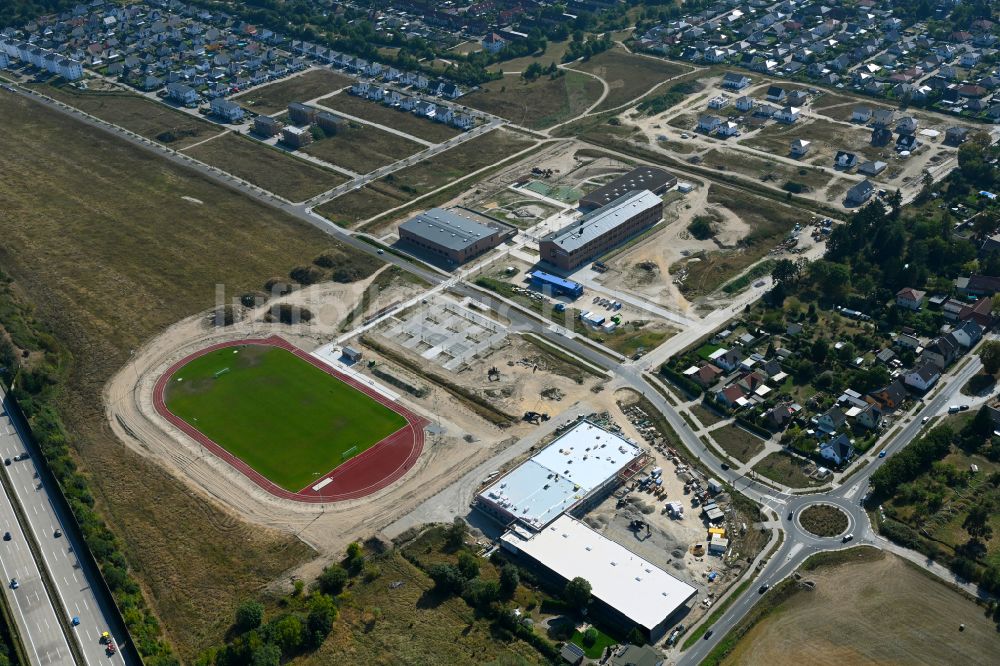 Neuenhagen aus der Vogelperspektive: Baustelle zum Neubau des Schulgebäudes Schulcampus Gruscheweg in Neuenhagen im Bundesland Brandenburg, Deutschland