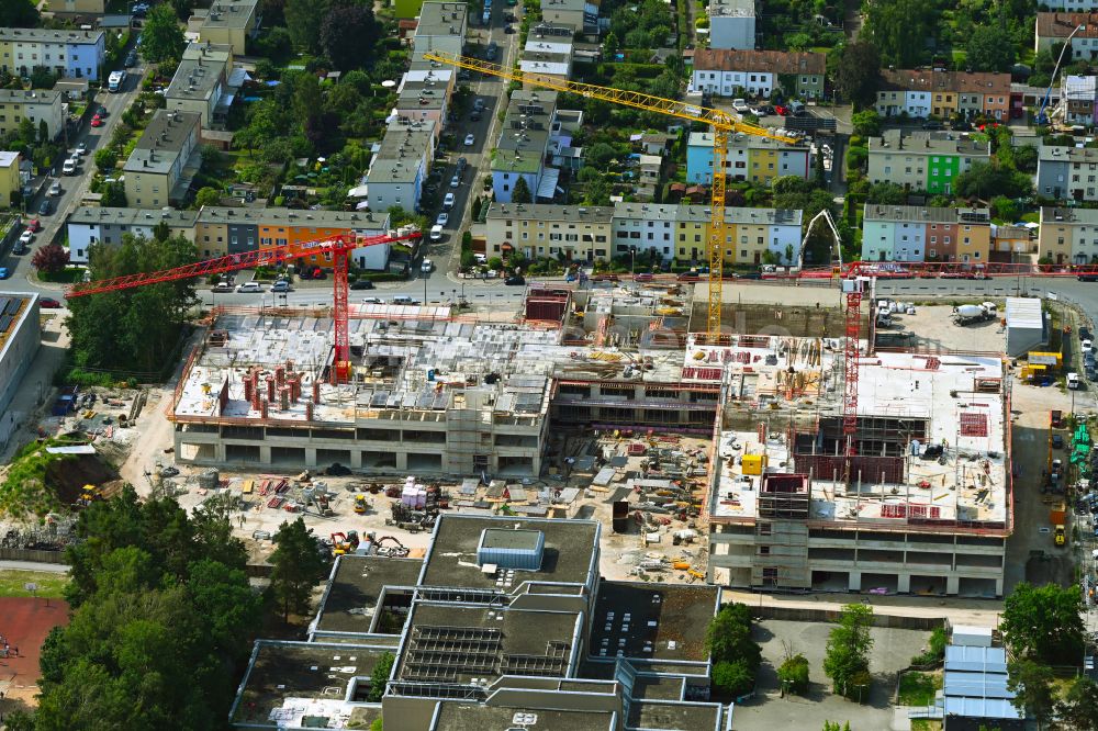 Nürnberg von oben - Baustelle zum Neubau des Schulgebäudes Schulzentrum Südwest in Nürnberg im Bundesland Bayern, Deutschland