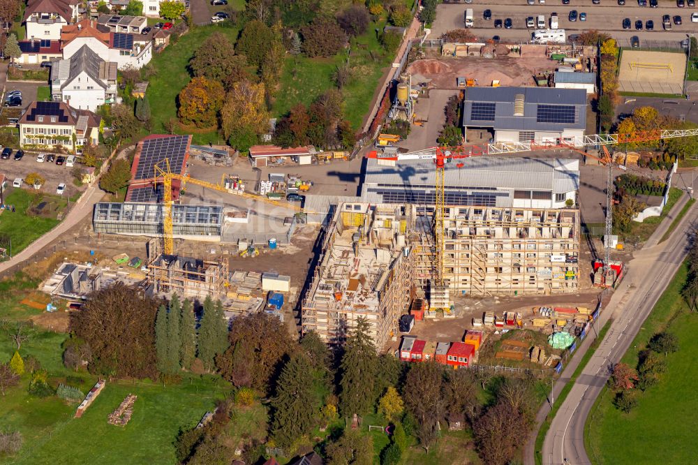 Ettenheim aus der Vogelperspektive: Baustelle zum Neubau eines Seniorenzentrums in Ettenheim im Bundesland Baden-Württemberg, Deutschland