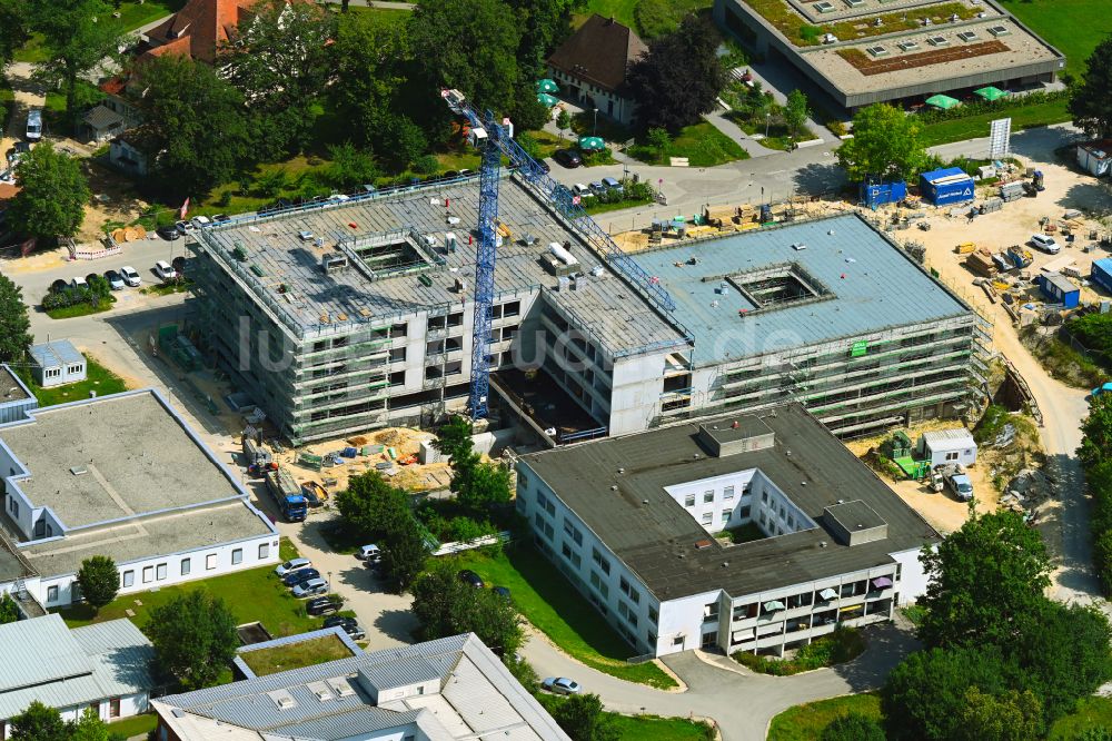 Günzburg aus der Vogelperspektive: Baustelle zum Neubau eines Seniorenzentrums in Günzburg im Bundesland Bayern, Deutschland