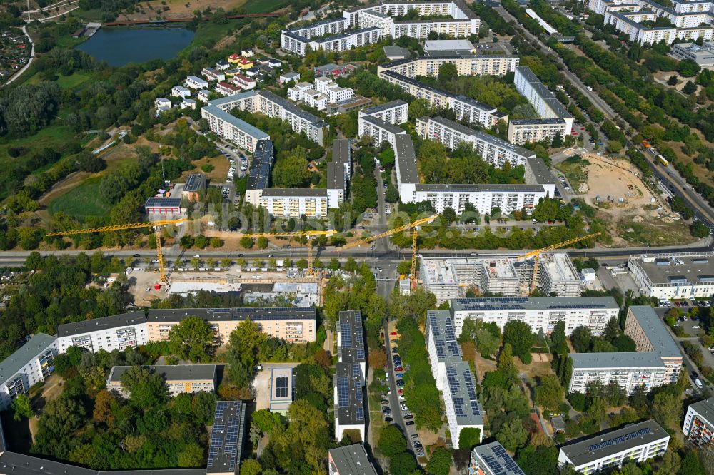 Berlin von oben - Baustelle zum Neubau eines Seniorenzentrums im Ortsteil Hellersdorf in Berlin, Deutschland