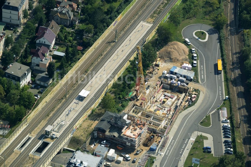 Markkleeberg aus der Vogelperspektive: Baustelle zum Neubau eines Sportbades und Renovierung des Bahnhofsgebäudes in Markkleeberg im Bundesland Sachsen