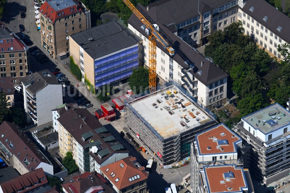 Luftaufnahme Stuttgart - Baustelle zum Neubau der Sporthalle Breitscheidstraße Ecke Falkertstraße in Stuttgart im Bundesland Baden-Württemberg, Deutschland