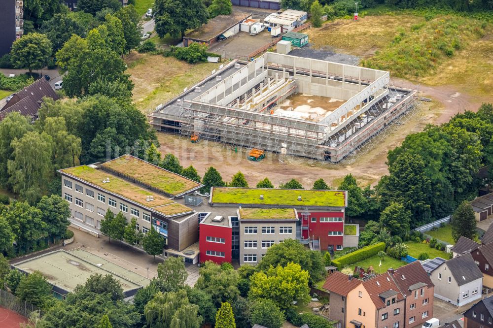 Bottrop von oben - Baustelle zum Neubau der Sporthalle des Josef-Albers-Gymnasium Bottrop im Ortsteil Stadtmitte in Bottrop im Bundesland Nordrhein-Westfalen, Deutschland