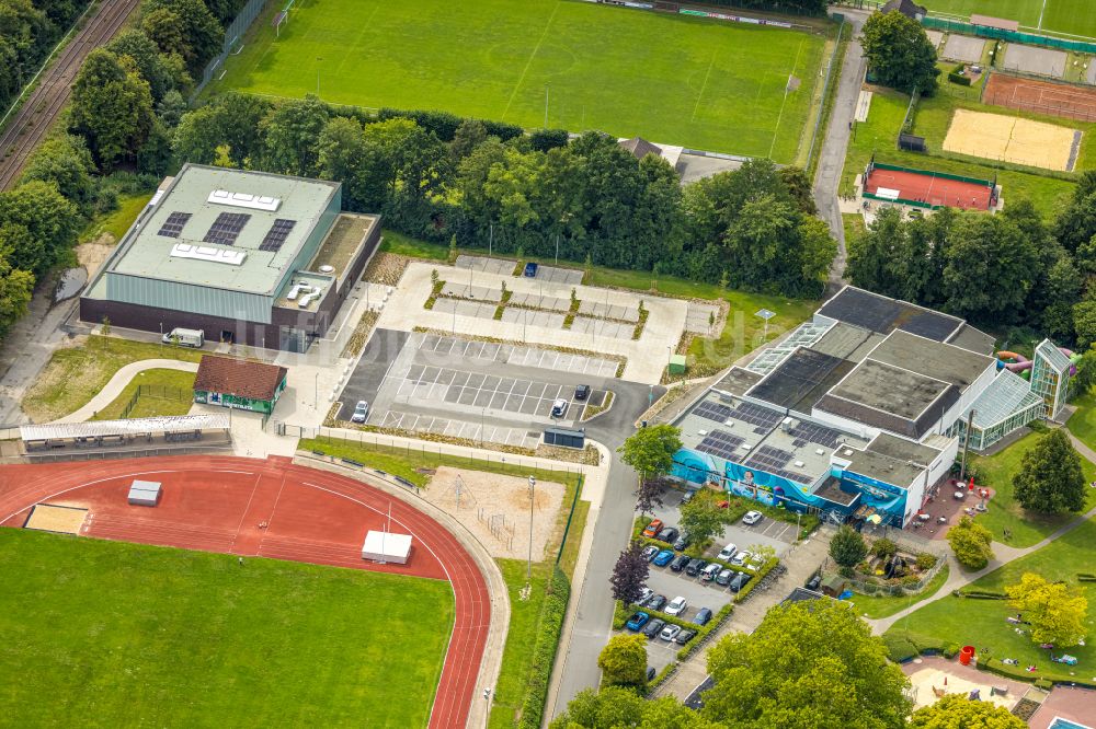 Werl aus der Vogelperspektive: Baustelle zum Neubau der Sporthalle in Werl im Bundesland Nordrhein-Westfalen, Deutschland