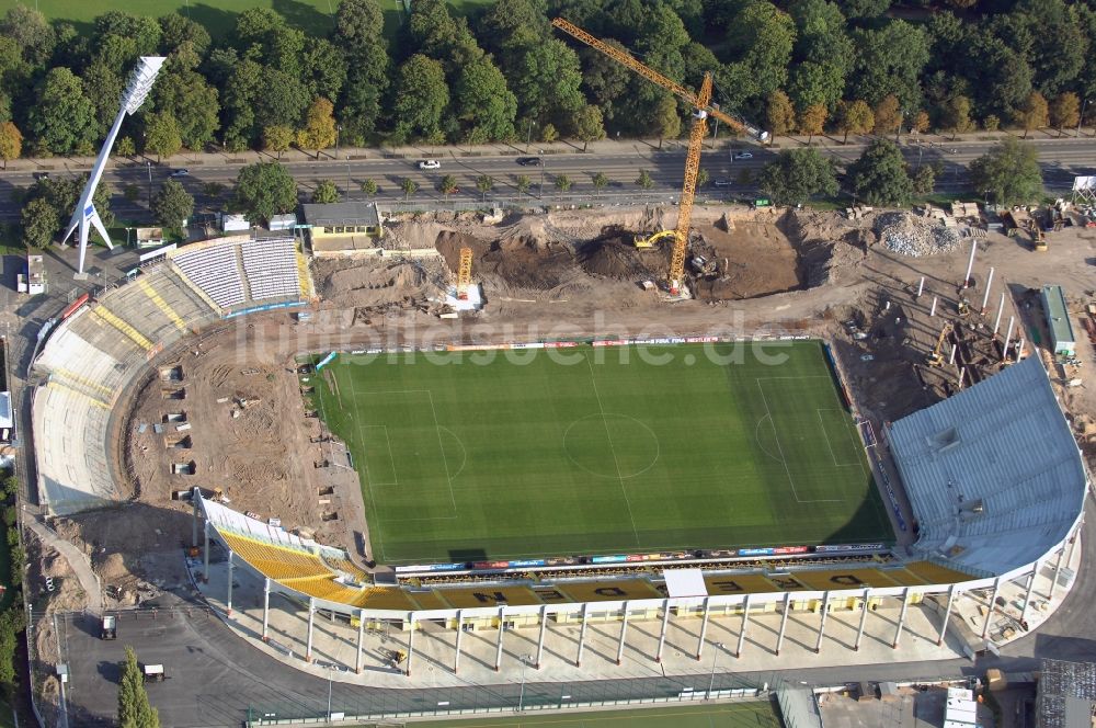 Luftaufnahme Dresden - Baustelle zum Neubau des Stadion DDV-Stadion Dresden im Bundesland Sachsen