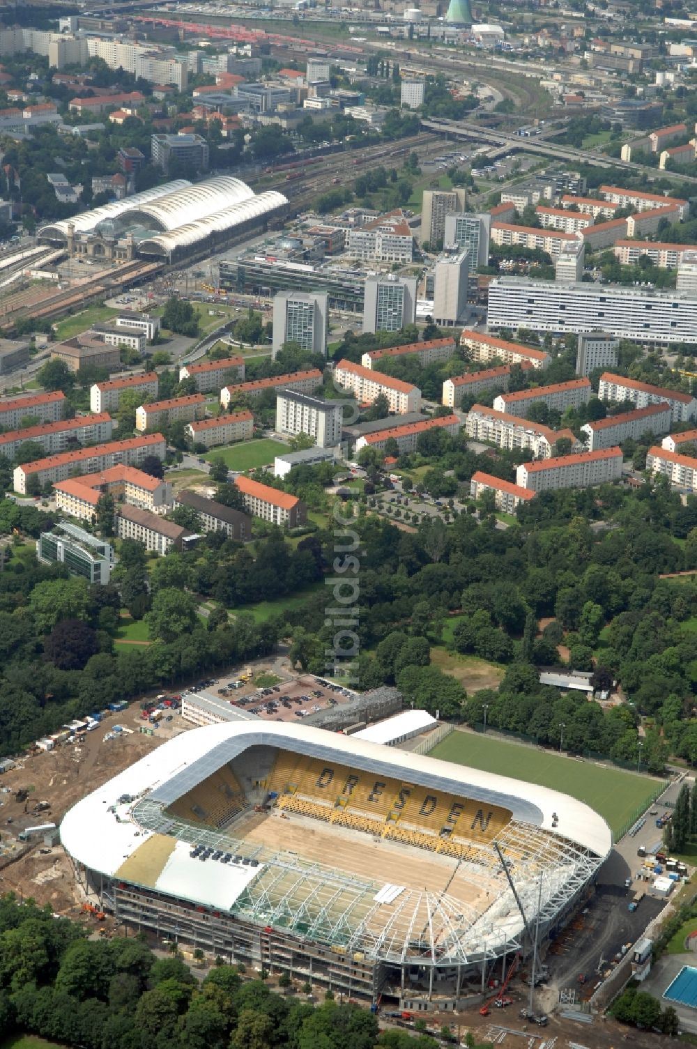 Luftaufnahme Dresden - Baustelle zum Neubau des Stadion DDV-Stadion Dresden im Bundesland Sachsen