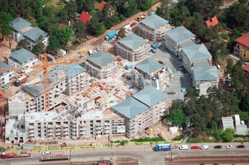 Potsdam Drewitz aus der Vogelperspektive: Baustelle zum Neubau einer Stadthaus- Mehrfamilienhaus- Siedlung an der Galileistraße - Wildebergstraße in Potsdam - Drewitz im Bundesland Brandenburg