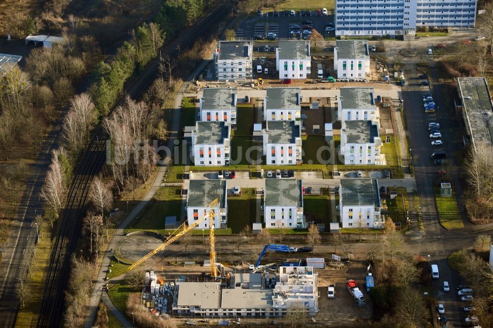 Schwerin aus der Vogelperspektive: Baustelle zum Neubau eines Stadtvilla - Wohnhaus- Siedlung in Schwerin im Bundesland Mecklenburg-Vorpommern, Deutschland