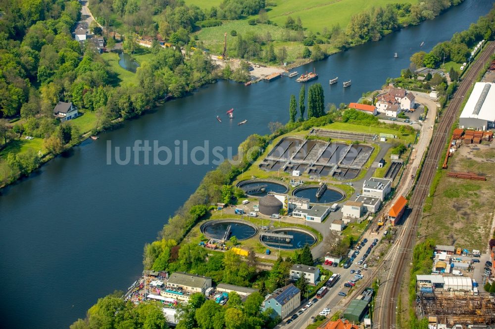 Luftaufnahme Essen - Baustelle zum Neubau des Straßen- Brückenbauwerk Kampmannbrücke über die Ruhr in Essen im Bundesland Nordrhein-Westfalen