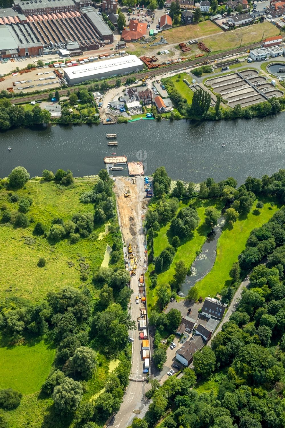 Essen von oben - Baustelle zum Neubau des Straßen- Brückenbauwerk Kampmannbrücke über die Ruhr in Essen im Bundesland Nordrhein-Westfalen