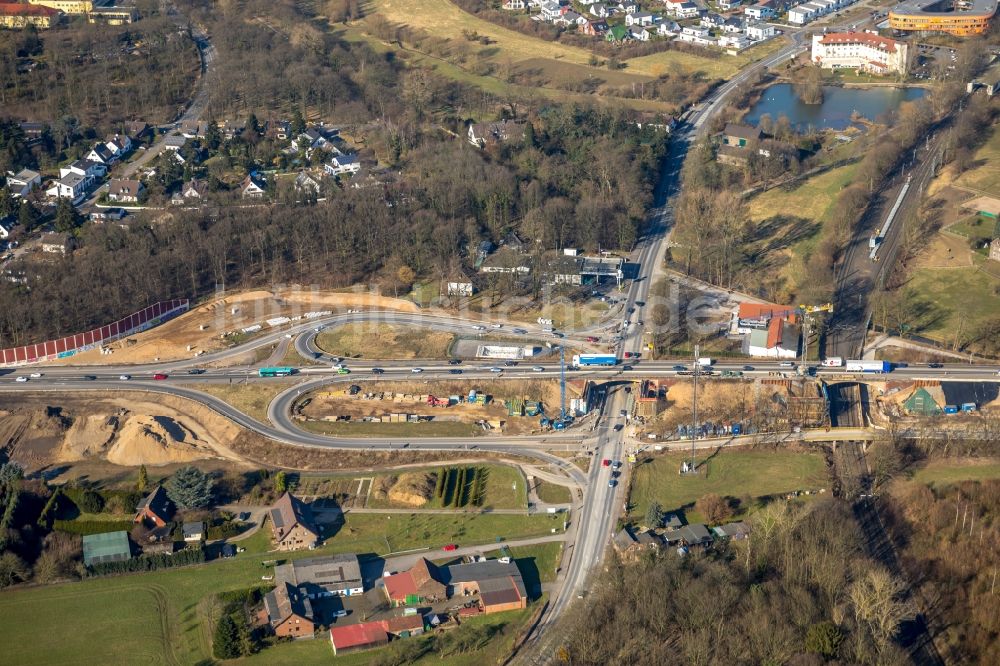 Luftbild Duisburg - Baustelle zum Neubau des Straßen- Brückenbauwerk Krefelder Straße B288 in Duisburg im Bundesland Nordrhein-Westfalen, Deutschland