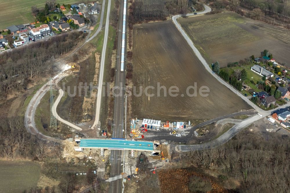 Oberhausen aus der Vogelperspektive: Baustelle zum Neubau des Straßen- Brückenbauwerk an der Rothofstraße in Oberhausen im Bundesland Nordrhein-Westfalen, Deutschland