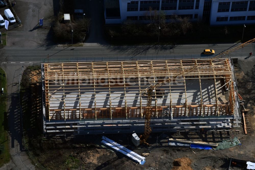 Luftaufnahme Leipzig - Baustelle zum Neubau einer Streugut- Lagerhalle des Eigenbetrieb Stadtreinigung im Ortsteil Paunsdorf in Leipzig im Bundesland Sachsen