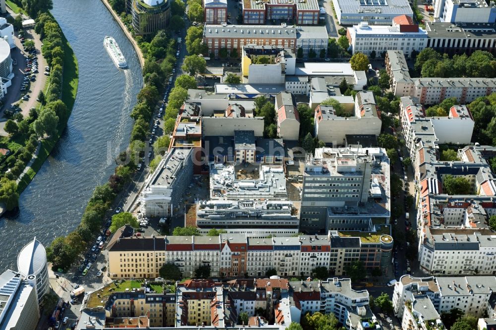 Berlin von oben - Baustelle zum Neubau eines Studenten- Wohnheim - Gebäude entlang der Kaiserin-Augusta-Allee in Berlin, Deutschland