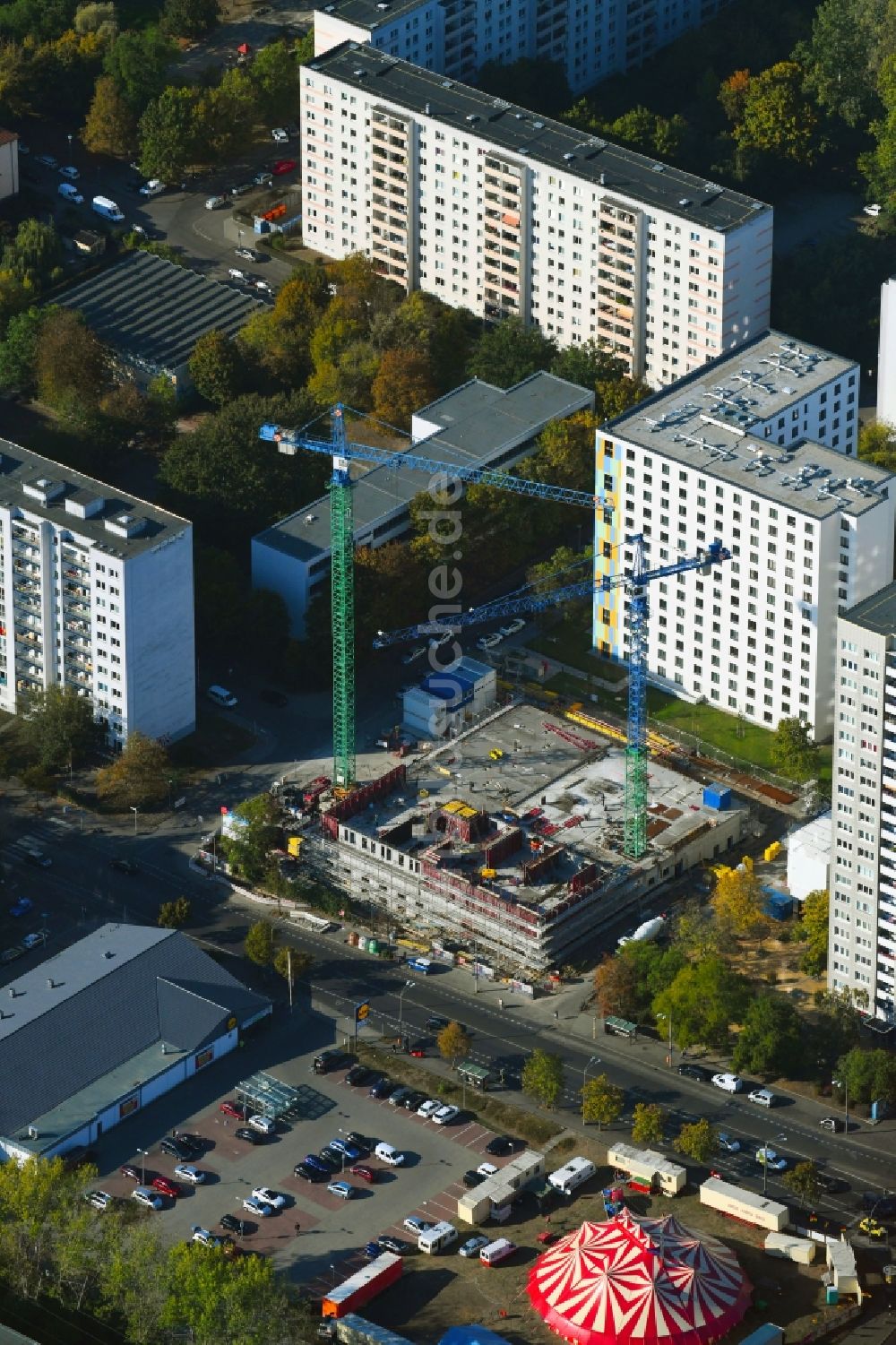 Luftbild Berlin - Baustelle zum Neubau eines Studenten- Wohnheim - Gebäude an der Storkower Straße Ecke Alfred-Jung-Straße im Ortsteil Lichtenberg in Berlin, Deutschland