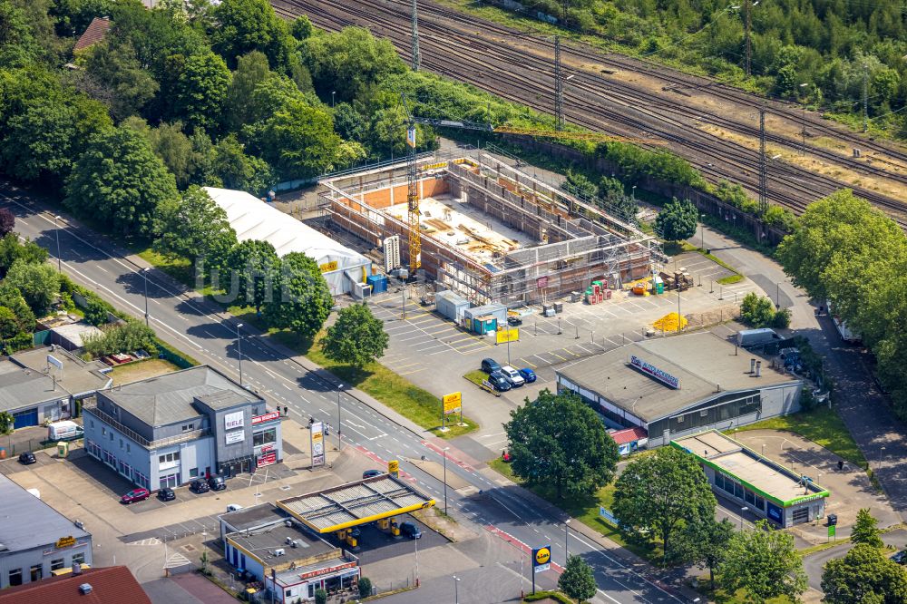 Herne von oben - Baustelle zum Neubau eines Supermarkts Netto an der Berliner Straße in Herne im Bundesland Nordrhein-Westfalen, Deutschland