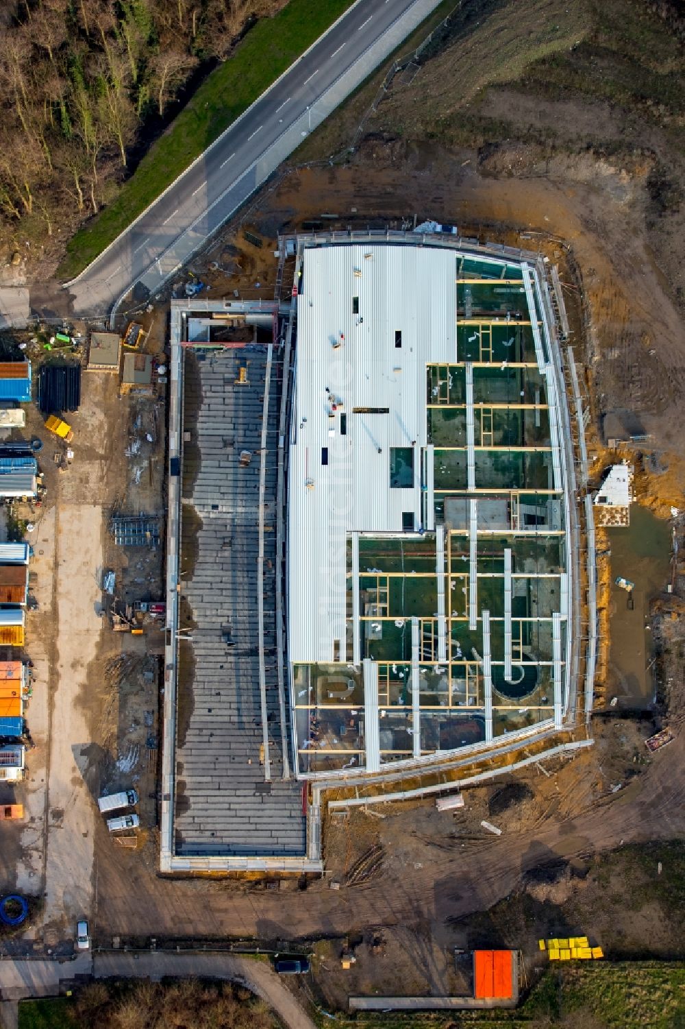 Herne aus der Vogelperspektive: Baustelle zum Neubau der Therme und Schwimmbecken am Freibad der Freizeiteinrichtung Freizeitbades Wannanas der Herner Bädergesellschaft in Herne im Bundesland Nordrhein-Westfalen