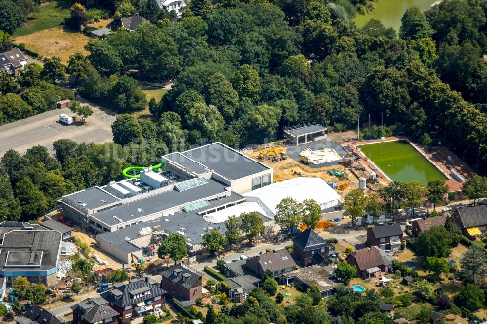 Werne von oben - Baustelle zum Neubau der Therme und Schwimmbecken am Freibad der Freizeiteinrichtung Natur-Solebad Werne GmbH in Werne im Bundesland Nordrhein-Westfalen