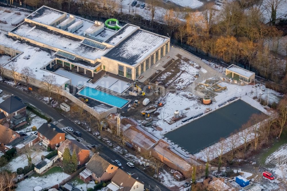 Werne von oben - Baustelle zum Neubau der Therme und Schwimmbecken am Freibad der Freizeiteinrichtung Natur-Solebad Werne GmbH in Werne im Bundesland Nordrhein-Westfalen