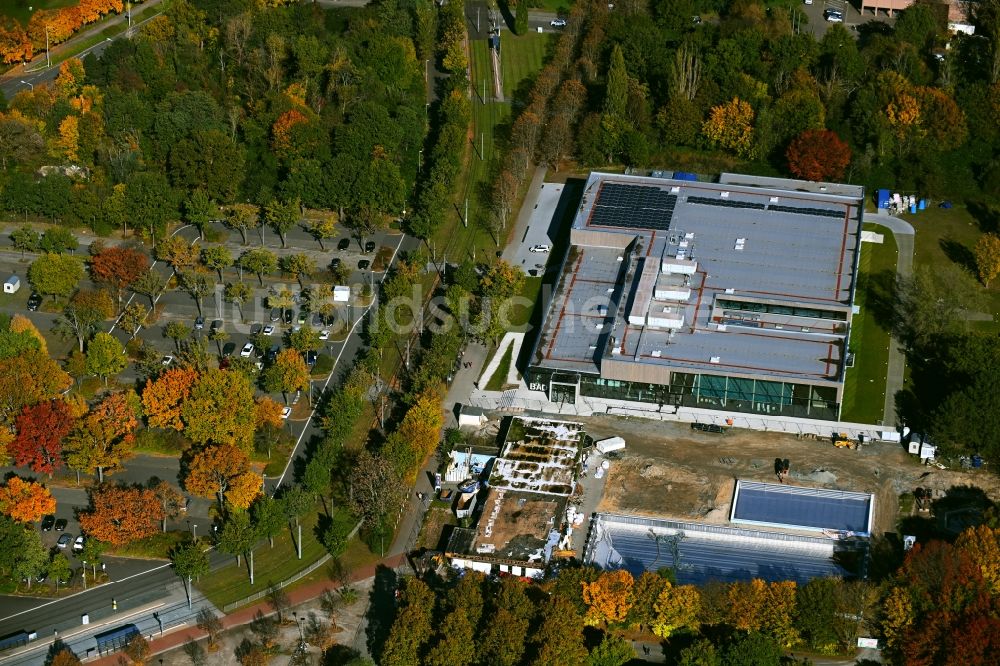 Luftbild Darmstadt - Baustelle zum Neubau der Therme und Schwimmbecken am Freibad der Freizeiteinrichtung Nordbad in Darmstadt im Bundesland Hessen, Deutschland