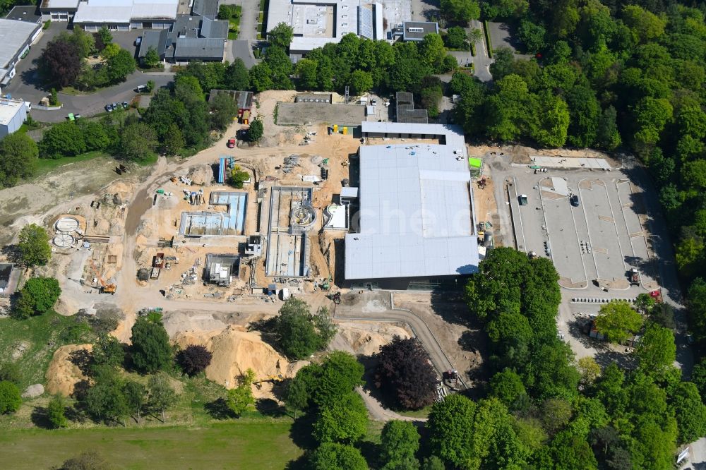 Kleve aus der Vogelperspektive: Baustelle zum Neubau der Therme und Schwimmbecken am Freibad der Freizeiteinrichtung Sternbuschbad Am Freudenberg in Kleve im Bundesland Nordrhein-Westfalen, Deutschland