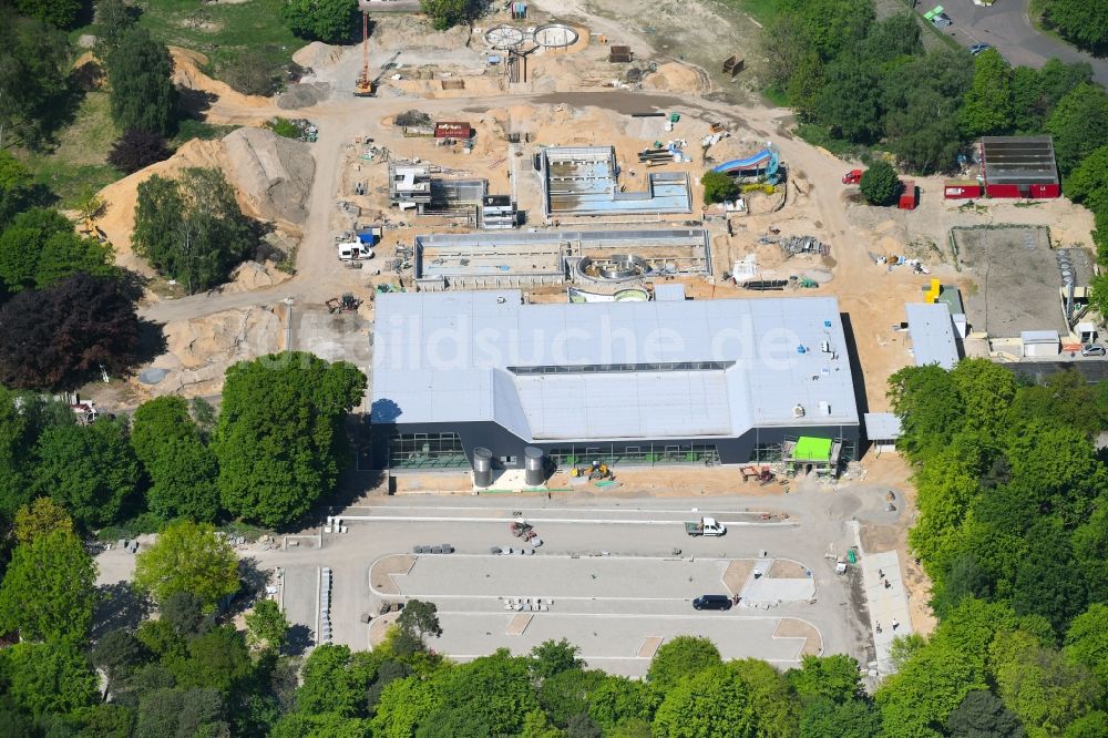 Kleve aus der Vogelperspektive: Baustelle zum Neubau der Therme und Schwimmbecken am Freibad der Freizeiteinrichtung Sternbuschbad Am Freudenberg in Kleve im Bundesland Nordrhein-Westfalen, Deutschland