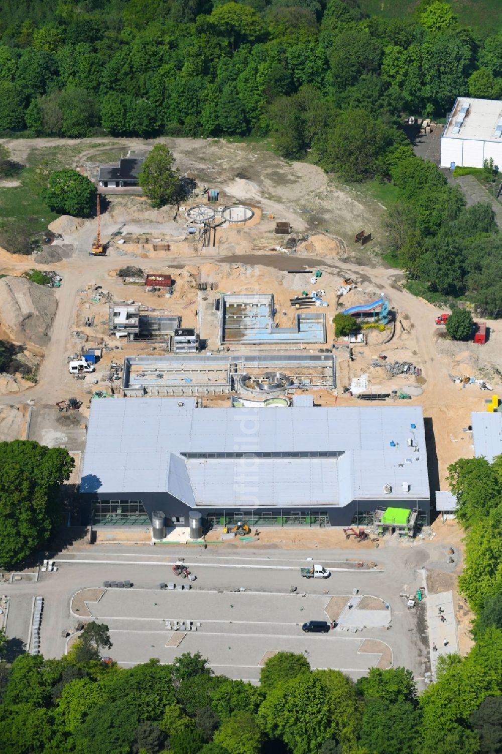 Luftbild Kleve - Baustelle zum Neubau der Therme und Schwimmbecken am Freibad der Freizeiteinrichtung Sternbuschbad Am Freudenberg in Kleve im Bundesland Nordrhein-Westfalen, Deutschland