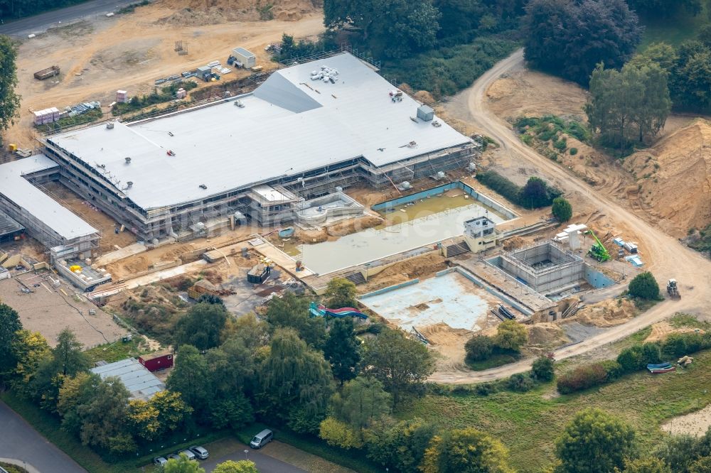 Kleve aus der Vogelperspektive: Baustelle zum Neubau der Therme und Schwimmbecken am Sternbuschbad in Kleve im Bundesland Nordrhein-Westfalen, Deutschland