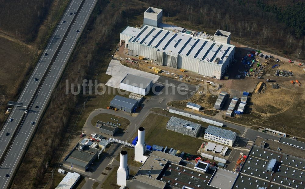 Dahlewitz von oben - Baustelle zum Neubau eines Triebwerks- Prüfstandes im Rolls Royce Werk in Dahlewitz im Bundesland Brandenburg