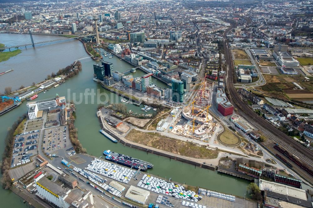 Düsseldorf von oben - Baustelle zum Neubau trivago-Zentrale an der Kesselstraße durch die Ed. Züblin AG im Ortsteil Medienhafen in Düsseldorf im Bundesland Nordrhein-Westfalen