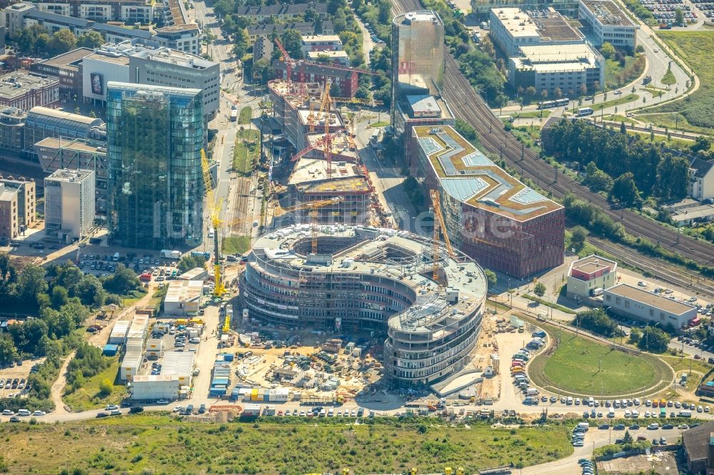 Luftaufnahme Düsseldorf - Baustelle zum Neubau trivago- Zentrale an der Kesselstraße durch die Ed. Züblin AG im Ortsteil Medienhafen in Düsseldorf im Bundesland Nordrhein-Westfalen