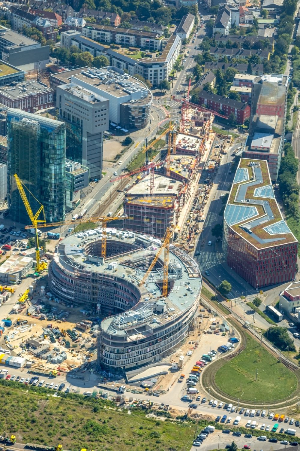 Düsseldorf von oben - Baustelle zum Neubau trivago- Zentrale an der Kesselstraße durch die Ed. Züblin AG im Ortsteil Medienhafen in Düsseldorf im Bundesland Nordrhein-Westfalen