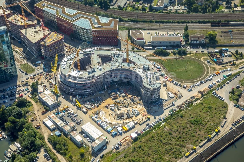 Luftaufnahme Düsseldorf - Baustelle zum Neubau trivago- Zentrale an der Kesselstraße durch die Ed. Züblin AG im Ortsteil Medienhafen in Düsseldorf im Bundesland Nordrhein-Westfalen